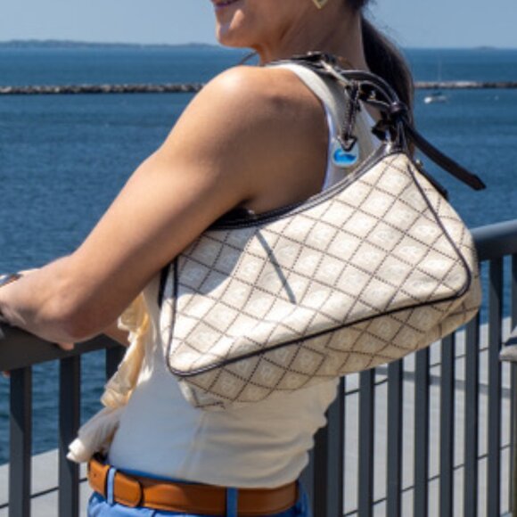 NEW, Vintage D&B Signature Quilted Logo Harness Shoulder Bag - Picture 1 of 16